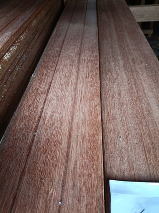 Ca. 11x Hardhouten tuinplank
