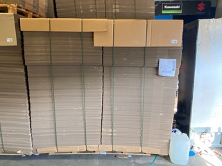 Ca. 150x Grote verzenddozen 100x100x40cm dubbelgolf, Bruin