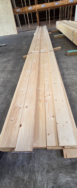 Ca. 47x Vuren planken