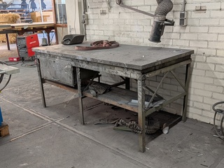 Metalen werkbank