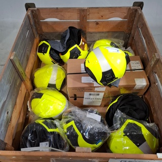 Ca. 13x Brandweer helm