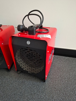 2x Elektrische kachel Kelfort, KEL-SQ 2000, bouwjaar 2018/2021