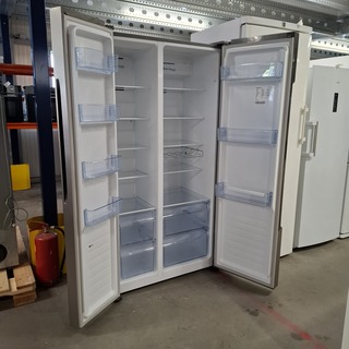 Amerikaanse koelkast, Hisense A+++, RS670N4BC3