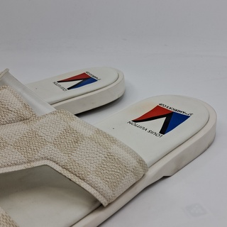 Badslippers, Louis Vuitton, wit