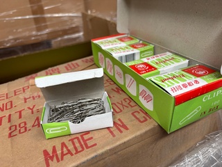 Pallet paperclips