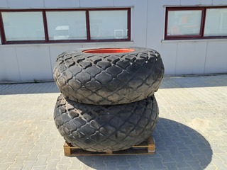 2x Tractor band, 23-.1-26 TRACTOR 409