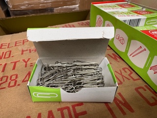 Pallet paperclips