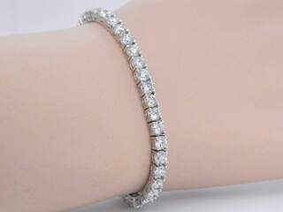Witgouden armband met briljant geslepen diamanten 9.00 carat