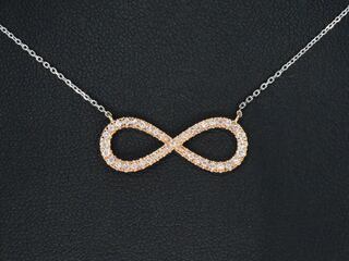 Witgouden collier met een rosegouden diamanten infinity hanger