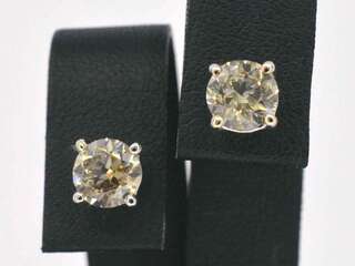 Gouden solitair oorbellen met 2.00 carat natuurlijke diamant
