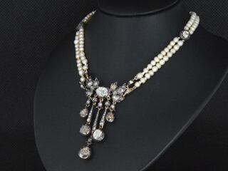 Collier met diamanten en orient parels