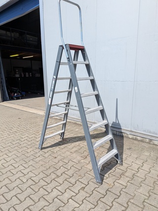 Werktrap Altrex, 2x 7 treeds met bordes