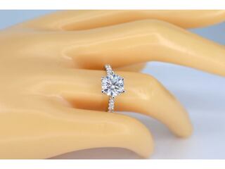 Witgouden ring met een diamant van 1.00 carat