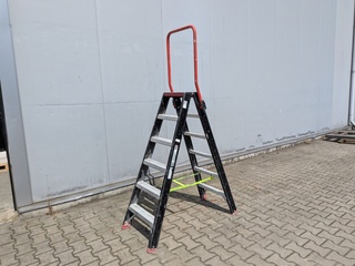Werktrap Altrex, 2x 5 treeds met bordes