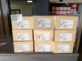 Ca. 13 doos a 200 stuks M8 x 25 bout