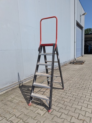 Werktrap Altrex, 2x 5 treeds met bordes
