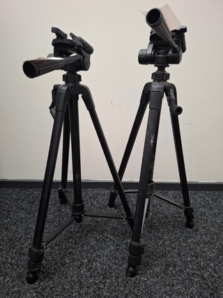 2x Camera statief