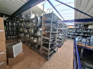 Ca. 42 meter Metalen legbord stelling
