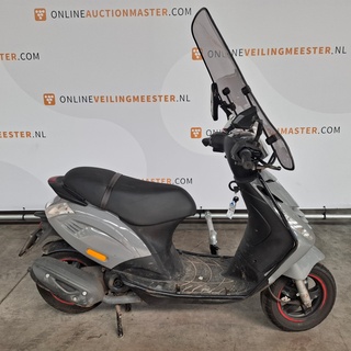Snorscooter, Piaggio, Zip, 2024