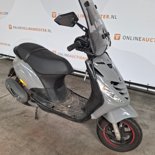 Snorscooter, Piaggio, Zip, 2024