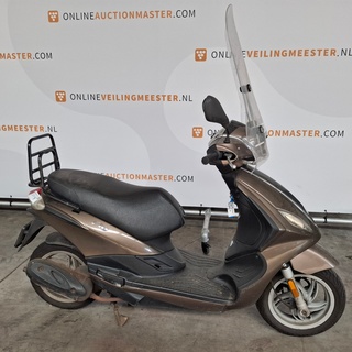 Snorscooter, Piaggio, Fly 4T, 2014
