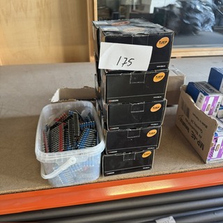 Ca. 10x doos spijkers en 6x fuel Cell, Tjep, CPX 25/35