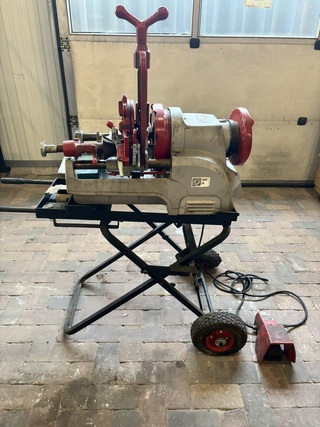 Elektrische pijpdraadsnijmachine, REX Industries Co. Ltd., S80AV, rood