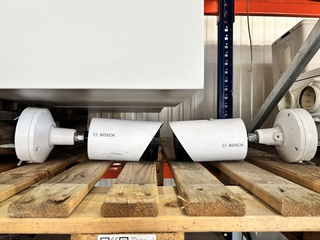 2x Outdoor IP-bulletcamera (bewakingscamera), Bosch, DINION IP 3000i I