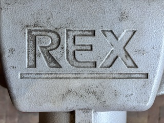 Elektrische pijpdraadsnijmachine, REX Industries Co. Ltd., S80AV, rood