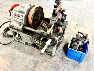 Elektrische pijpdraadsnijmachine, Rothenberger, PISET P-60, rood