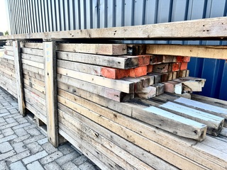 Ca. 12x Houten gordingen