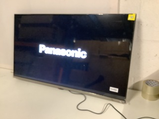 Led TV, 40 Inch, Panasonic, TB-40S45AEZ, zwart