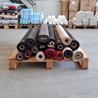 Ca. 16x Rol bekledingsstof | assorti
