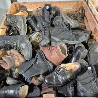 Partij diverse schoenen