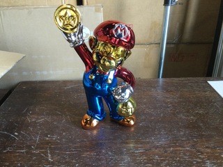 Mario Bros sculptuur, Lior 24