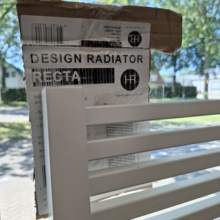 Designradiator, HR Badmeubelen, Recta, mat wit