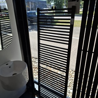Designradiator, HR Badmeubelen, Polo, mat zwart