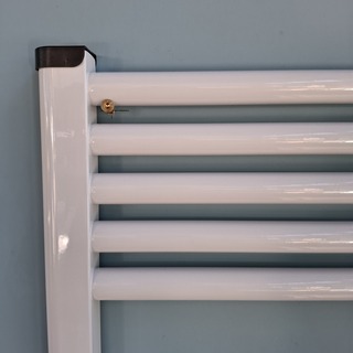 Designradiator HR badmeubelen, Base, glans wit