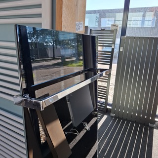 Glasradiator Novellini, elektrisch, zwart glas
