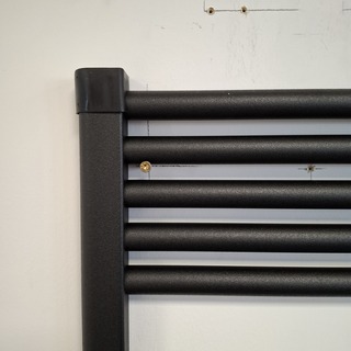 Designradiator Wiesbaden, Elara, black graphite