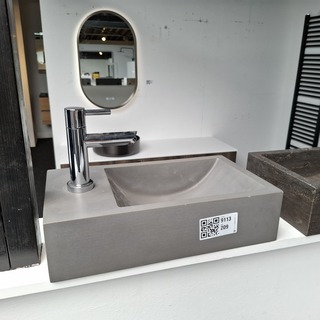 Fontein, cement grijs