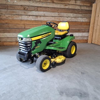 Zitmaaier, John Deere, X320, 2006