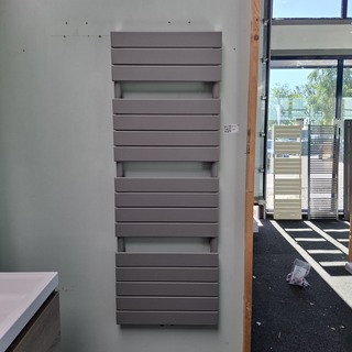 Designradiator HR badmeubelen, Flat, graphite mat grijs