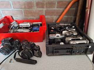 Ca. 60x Foto camera’s, Divers, Zwart, Onbekend