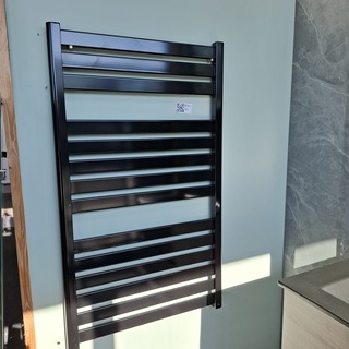 Designradiator Plieger, Vela, zwart