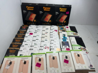 Partij telefoon hoesjes en screen protectors Panzer Glass en Xqisit, 5