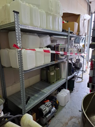 Stelling met bedrijfsinventaris