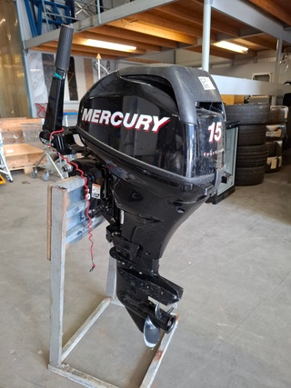 Langstaart buitenboordmotor Mercury, 15