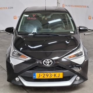Personenauto, Toyota, Aygo, 1.0 VVT-i x-joy, 2020