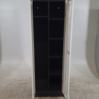 8x Lockerkast